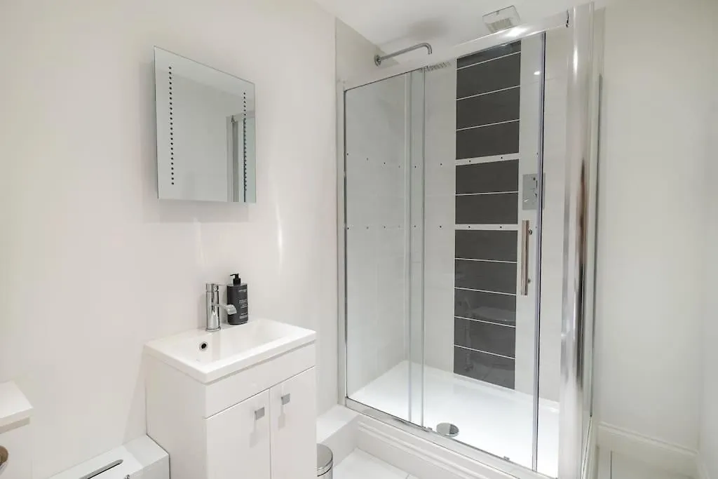 2 Bed 2 Bath Spacious Apartment In Central アバディーン 0*,  イギリス