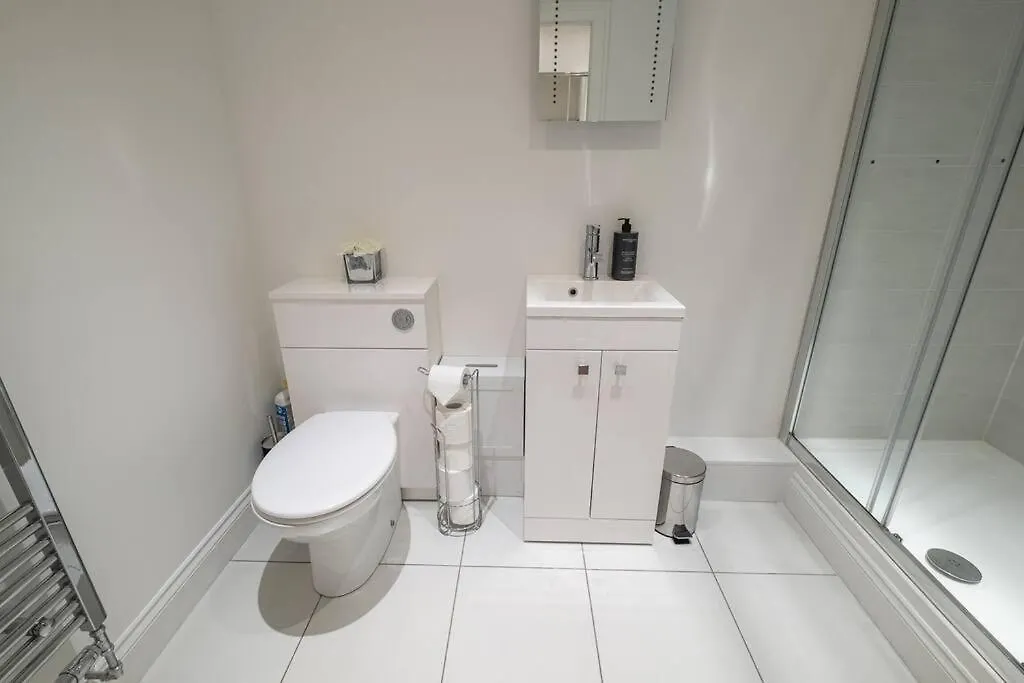 2 Bed 2 Bath Spacious Apartment In Central アバディーン