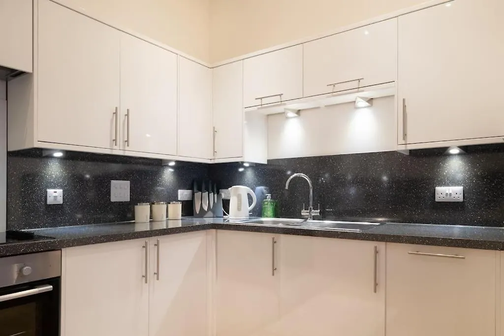 2 Bed 2 Bath Spacious Apartment In Central Aberdeen Regno Unito